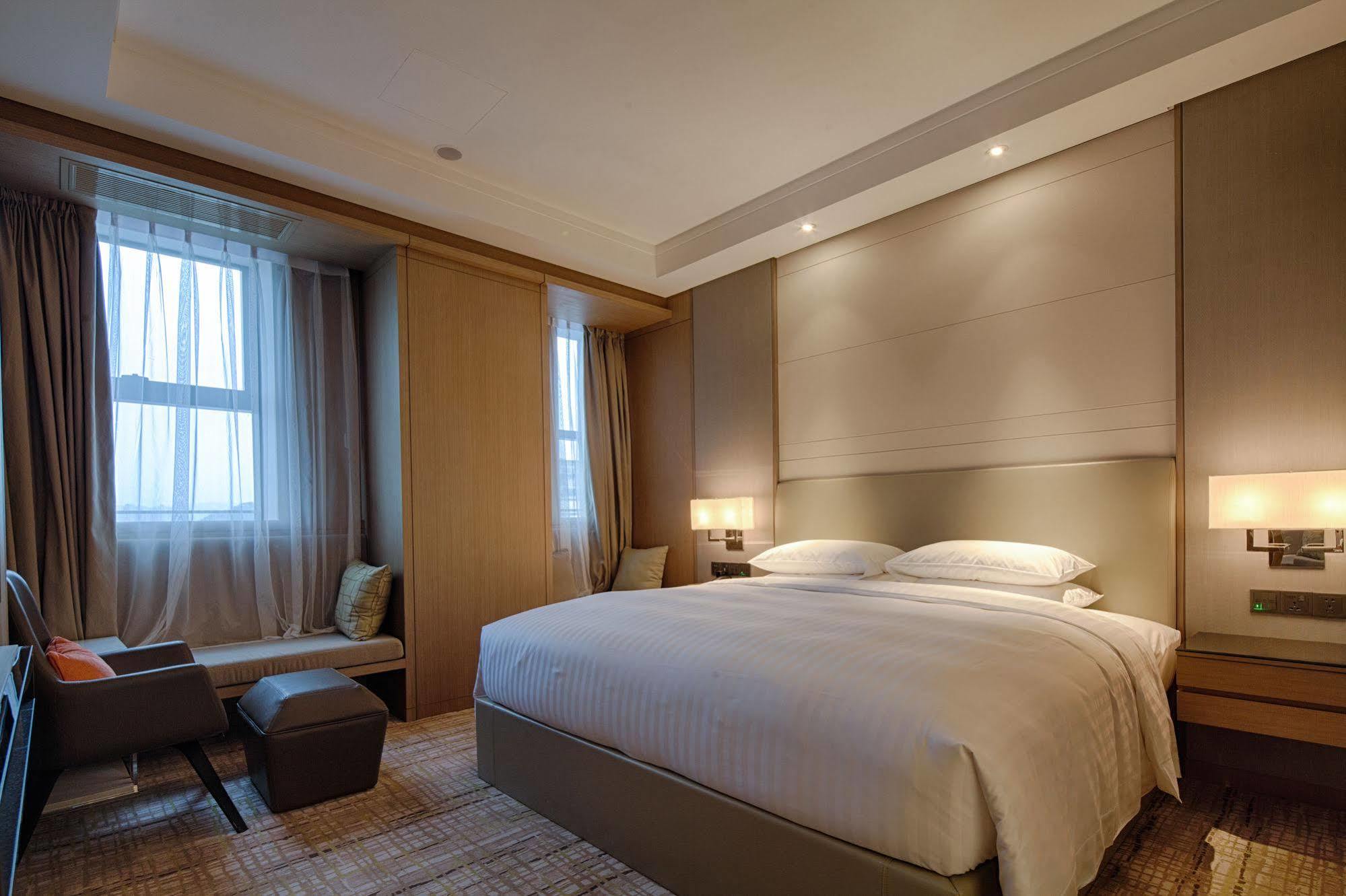 Courtyard By Marriott Xinchang المظهر الخارجي الصورة